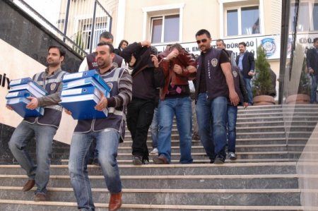 Kameralı Takiple İzlenen Oto Çetesi Çökertildi