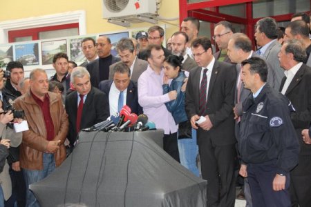 Kameraman Ünal: Tek bir battaniyeyle yerde, betonda yattım