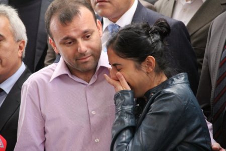 Kameraman Ünal: Tek bir battaniyeyle yerde, betonda yattım