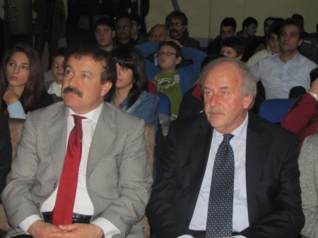 Kamil Sönmez eserleri ile anıldı