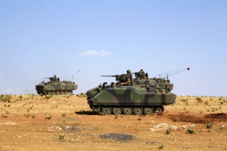Kamışlı Sınırındaki Tank Tatbikatı Sürüyor