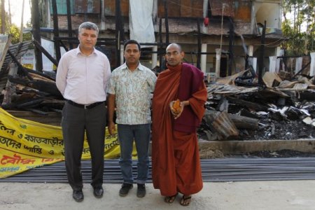 Kamplara yardıma izin vermeyen Bangladeş, Kimse Yok Mu'nun projelerine sıcak