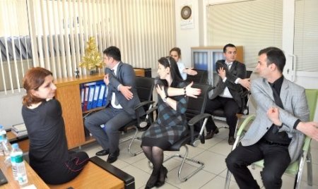 Kamu çalışanları ‘İşyeri egzersizleri’ ile sağlıklarını koruyacak