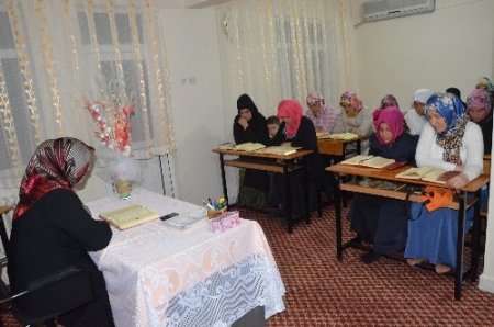 Kamu çalışanlarına yönelik ihtiyaç odaklı Kur’an eğitimi modeli tuttu (Özel)