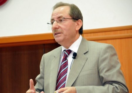 'Kamu Hizmeti Görevi Yapan İnsanlar En Başta Tarafsız Hizmet Vermeli'