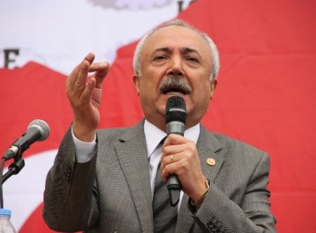 Kamuda çalışan taşeron işçiler kadro istedi