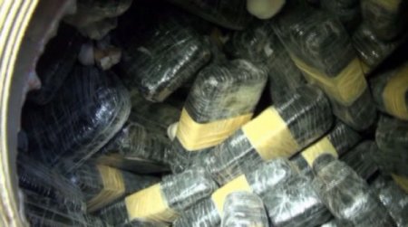 Kamyon Deposundan 'Sarımsaklı Eroin' Çıktı