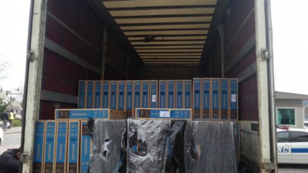 Kamyon şoförü 2 milyon değerindeki LED TV'leri taşımak yerine sattı