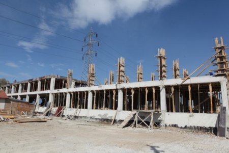 Kamyoncular için modern garaj inşa ediliyor