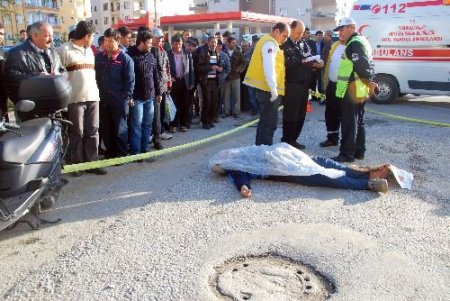 Kamyonetin Altında Kalan Alman Vatandaşı Öldü