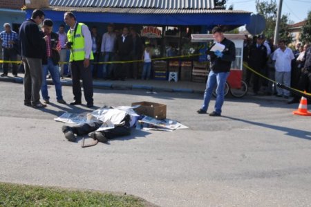 Kamyonun çarptığı bisiklet sürücüsü öldü