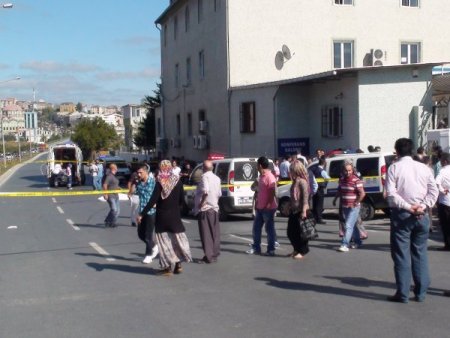 Kamyonun ezdiği küçük İrem'den geriye ayakkabıları kaldı