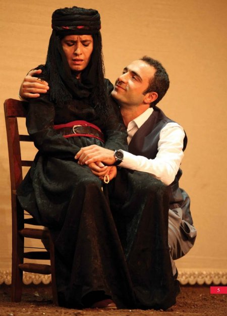 Kan davası, Kürtçe tiyatro oyunu oldu