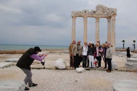 Kanadalılar kültür turuna çıkmada Antalya'yı tercih ediyor