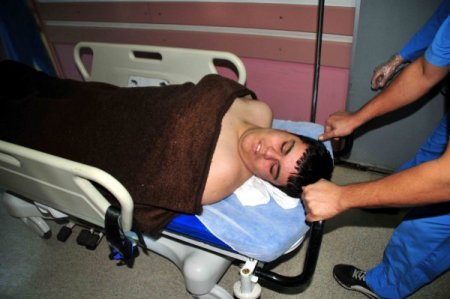 Kanala düşen engelli çocuğu vatandaşlar kurtardı