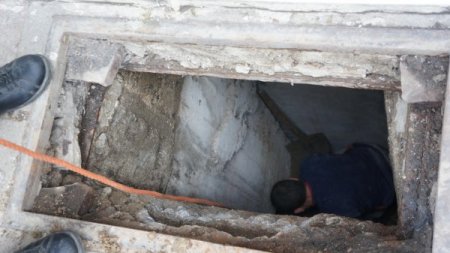 Kanalizasyon çalışması için girdiği yerde toprak altında kaldı (1)