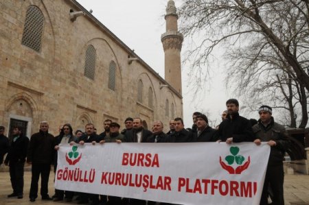 Kandil Gecesi Suriye'de Öldürülenler İçin Gıyabi Cenaze Namazı Kılındı