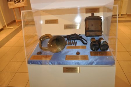 Kandil ışığında parça parça dikilen 90 yıllık Türk bayrağı