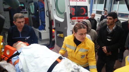 Kandıra Kaymakamı şüpheli bir trafik kazasında yaralandı