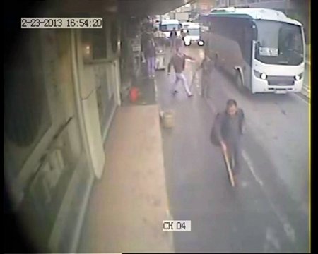 Kanlı oyuncak kavgası kamerada