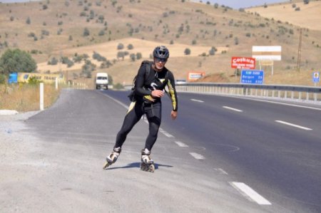 Kanser Hastaları İçin Patenle 6 Bin 500 Kilometre Yol Kat Edecek