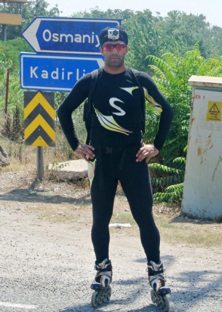 Kanser hastaları için patenle 6 bin 500 kilometre yol kat edecek