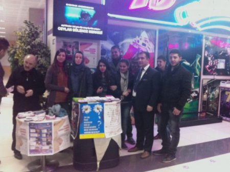 Kanser İçin Farkındalık Standı Açtılar