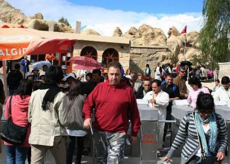 Kapadokya Bayram'a Dolu Giriyor