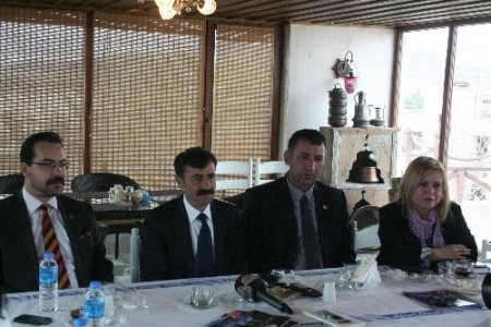 'Kapadokya bölgesi gelişi güzel ilan edilen SİT'ler nedeniyle gelişemiyor'