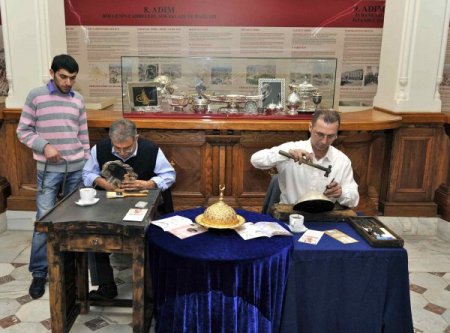 Kapalıçarşılı Zanaatkârlardan Renkli Gösteri