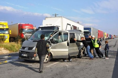 Kapıkule Yolunda Zincirleme Trafik Kazası
