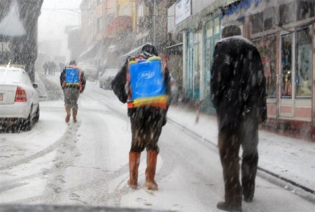 Kar, 83 Köyü Ulaşıma Kapattı