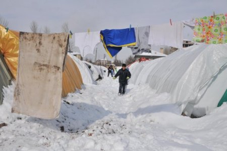 Kar, Deprem Bölgesinde Hayatı Olumsuz Etkiledi
