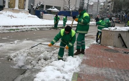 Kar Bitti, Buzlanma Timleri İşbaşına Geçti