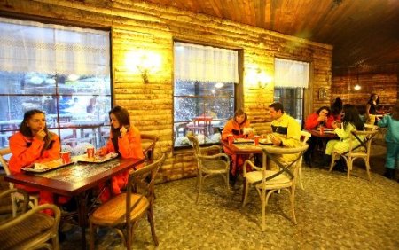 Kar Dünyası, pazar günü annelere ücretsiz