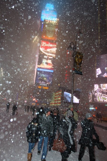 Kar Fırtınası Abd'nin Kuzeydoğusunda Hayatı Felç Etti