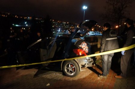 Kar maskeli hırsızlar polisten kaçmayı başardı