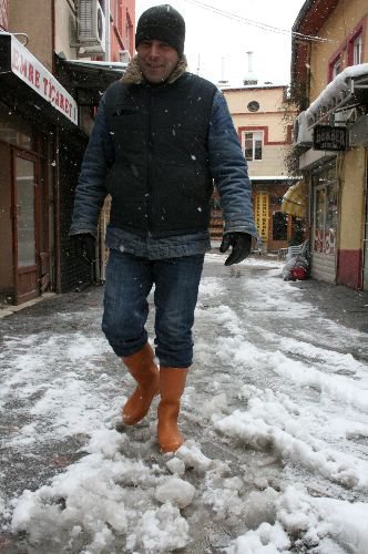 Kar Yağdı, Çizme Satışları Tavan Yaptı