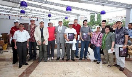 Karabağlar Mizah Ustalarını Ağırladı