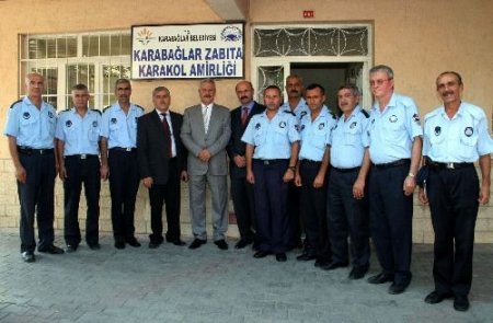 Karabağlar'da Zabıta 24 Saat Görevde