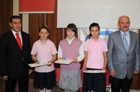 Karabük'te Vergi Rekortmenlerine Plaket Verildi