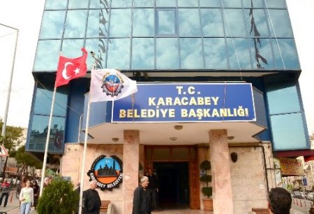 Karacabey Belediyesi’ne 'TC'li tabelası
