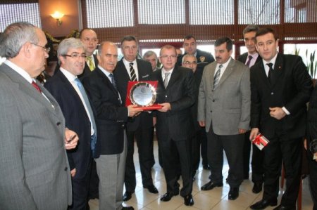 Karacabey'de Eğitime Katkı Seferberliği