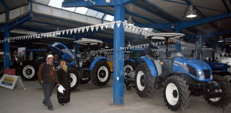 Karacabey’de tarım fuarı açıldı