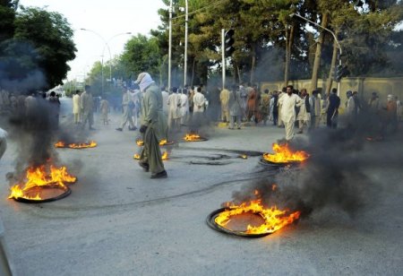 Karaçi’de Şiddet Dinmiyor: Son 24 Saate, 26 Kişi Öldü