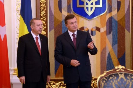 Karadeniz havzasının iki stratejik ortağı, Kiev'de buluştu