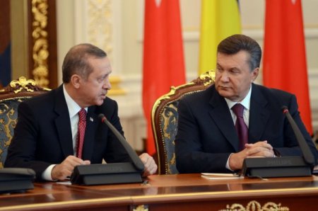 Karadeniz havzasının iki stratejik ortağı, Kiev'de buluştu