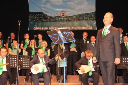 Karadeniz türküleri, bozkırda kulakların pasını sildi