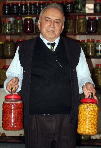 Karadeniz'in Ünlü Turşucusu: Vonalı Celal Turşu Evleri Kurulsa Tutar