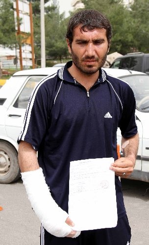 Karakolda dayak yiyen veli: Ellerimi kelepçeleyip copla saldırdılar